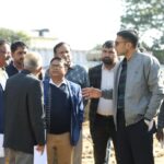 निर्माणाधीन ग्रीन बिल्डिंग की धीमी प्रगति पर चढ़ा डीएम का पारा, लगाई फटकार