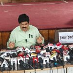बदरीनाथ चढ़ावा विवाद: प्रेस क्लब में हेमंत द्विवेदी का इंतजार करते रहे गणेश गोदियाल