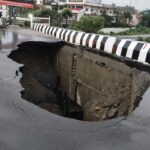 लापरवाही: नंदा की चौकी का नया पुल धंसा, पहली ही बारिश नहीं झेल पाया 16 करोड़ से बना पुल