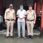 सब्जी की आड़ में स्मैक बेचने वाला गिरफ्तार, 80 लाख रुपये की स्मैक बरामद